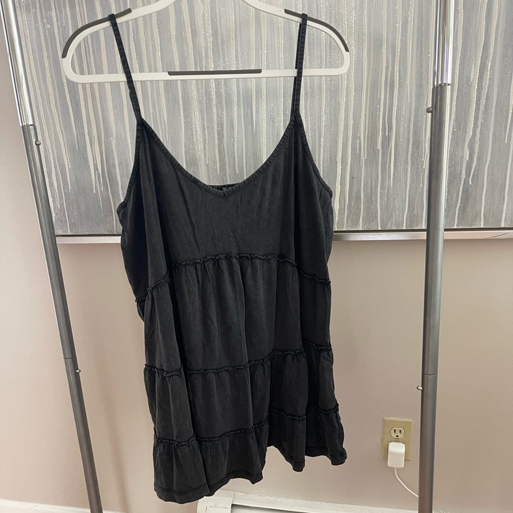 ANTHROPOLOGIE Black Tiered Top - Size XL